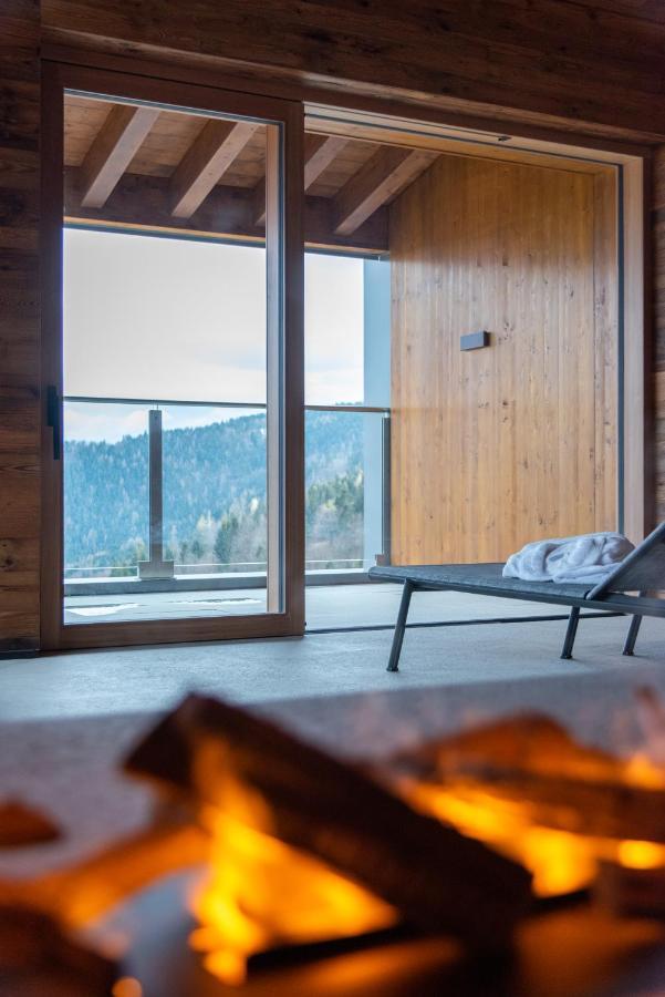 Albergo Croce D'Aune ペダヴェーナ エクステリア 写真